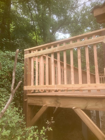 Extérieur en bois pour cabane surélevée - De Jabrun et fils - Vergt