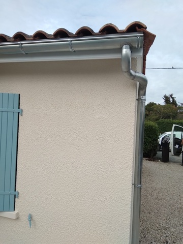 Pose de gouttière zinc sur mesure à Bergerac – DE JABRUN & FILS